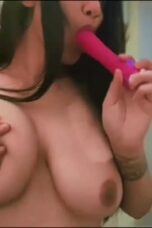 Bokep colmek depan cermin selebgram tiktok